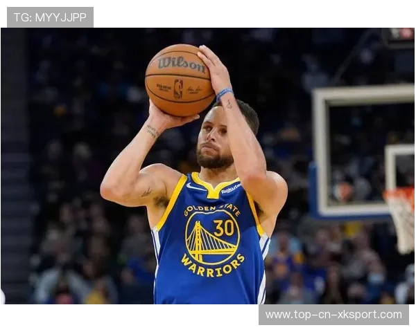 勇士背靠背迎战太阳，库里三分火力全开助球队取胜